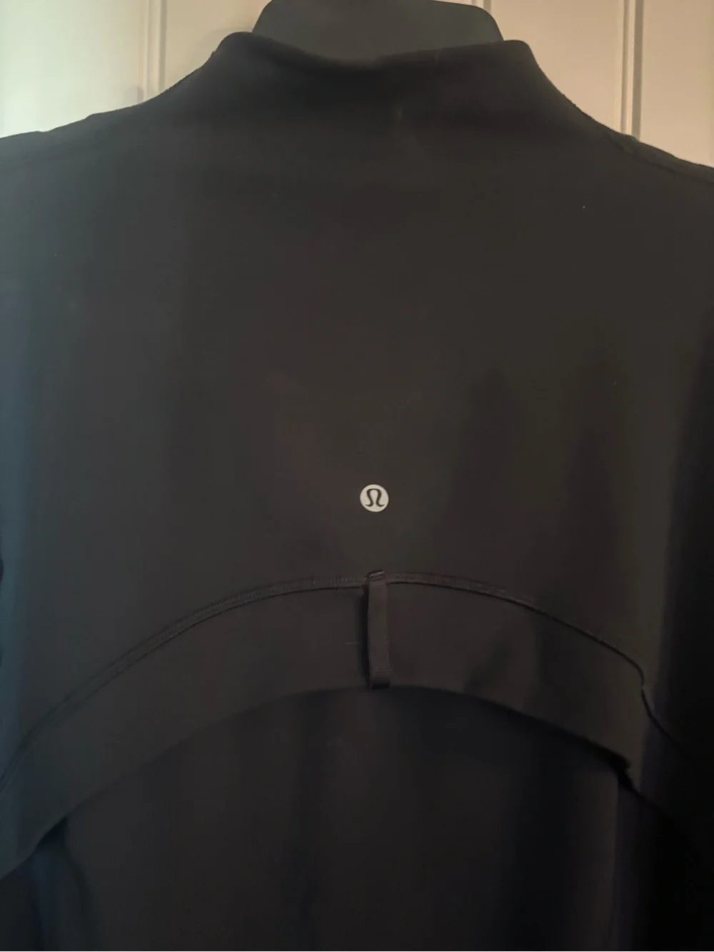 lululemon athletica **hard black