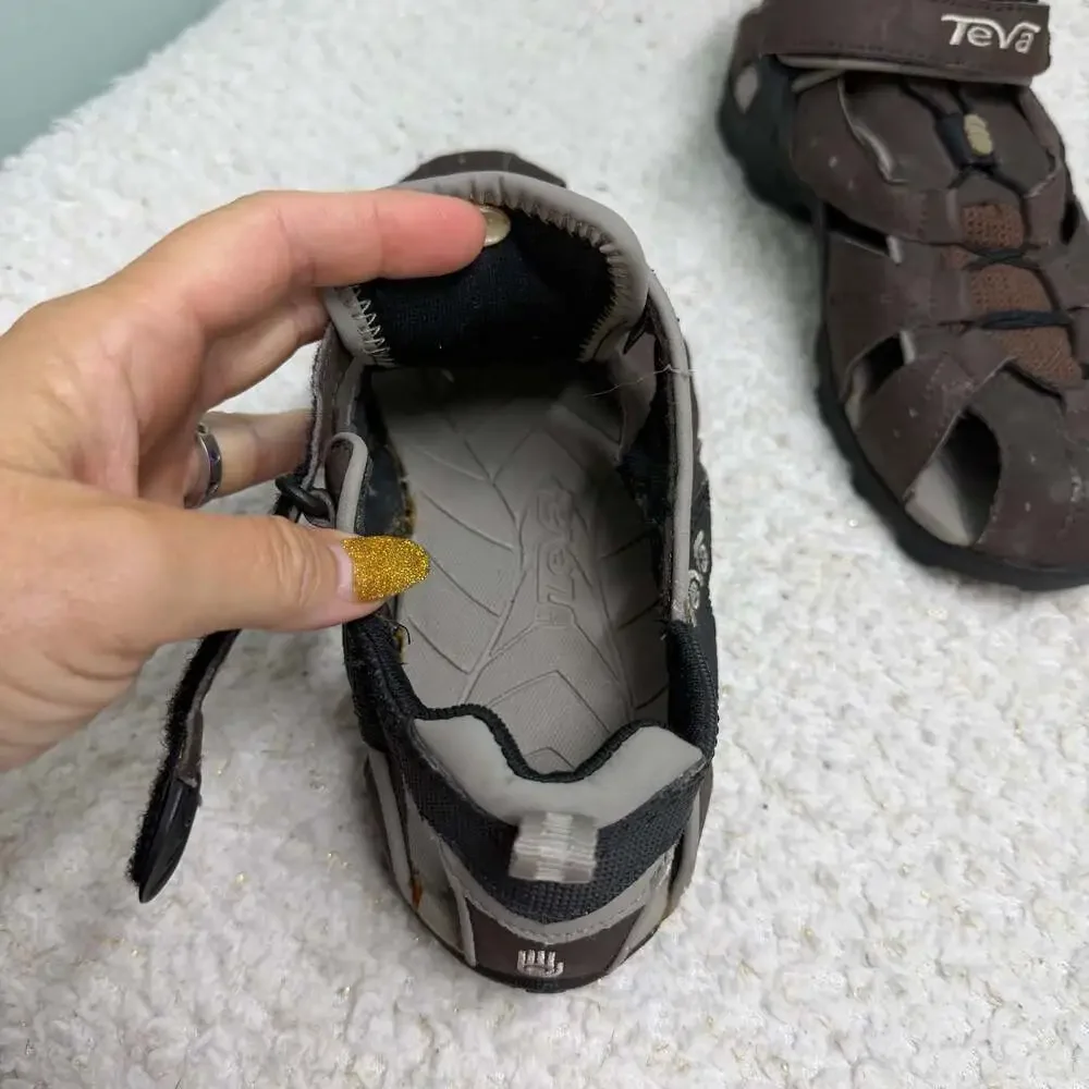 Teva S/N 6944 Fisherman Sport Sandals Brown Women’s  Size 8.5 Hiking Outdoors