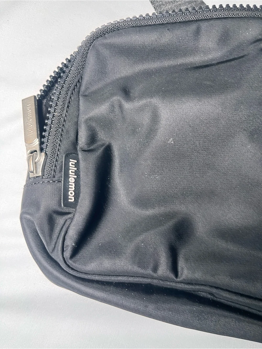 lululemon athletica compact hands