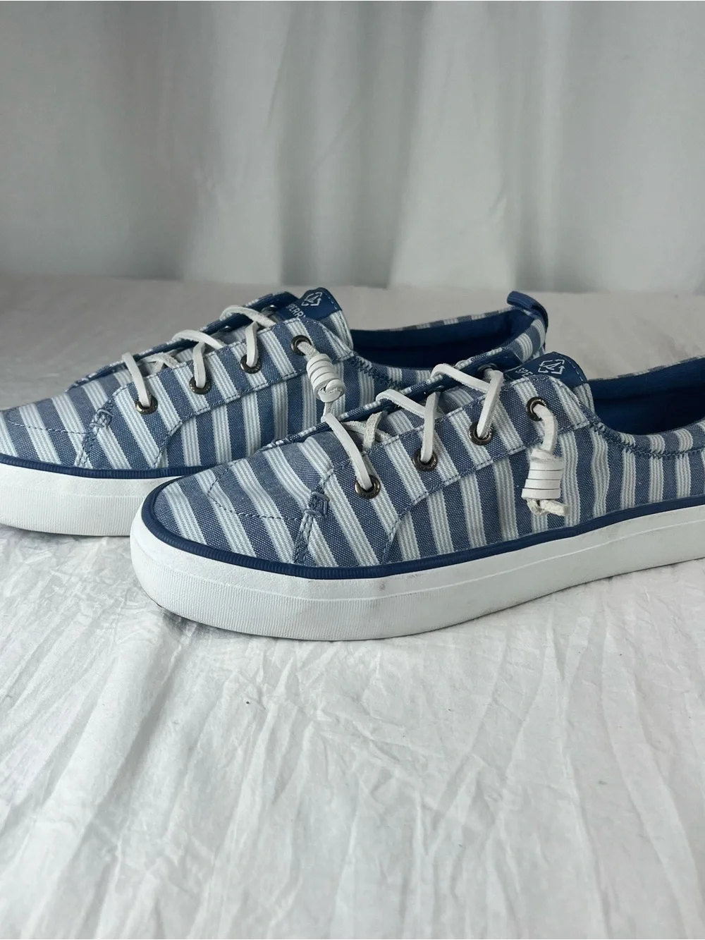 Sperry low top