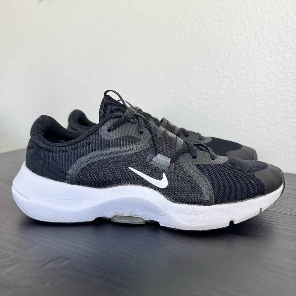 Nike training black pictures