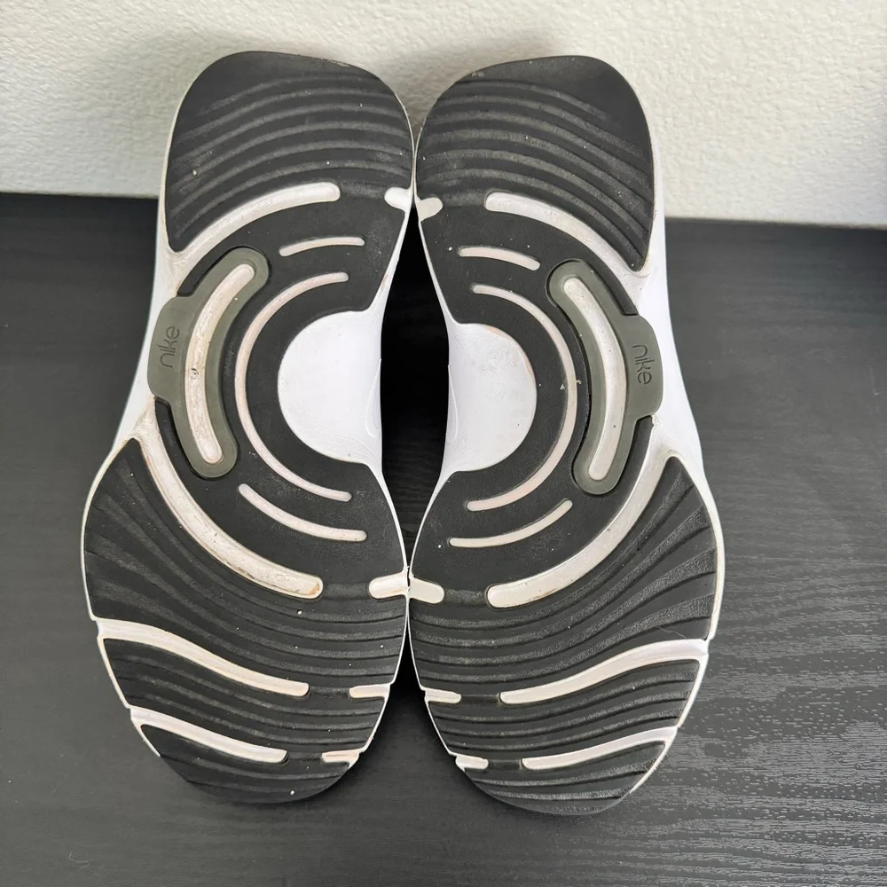 Nike please normal