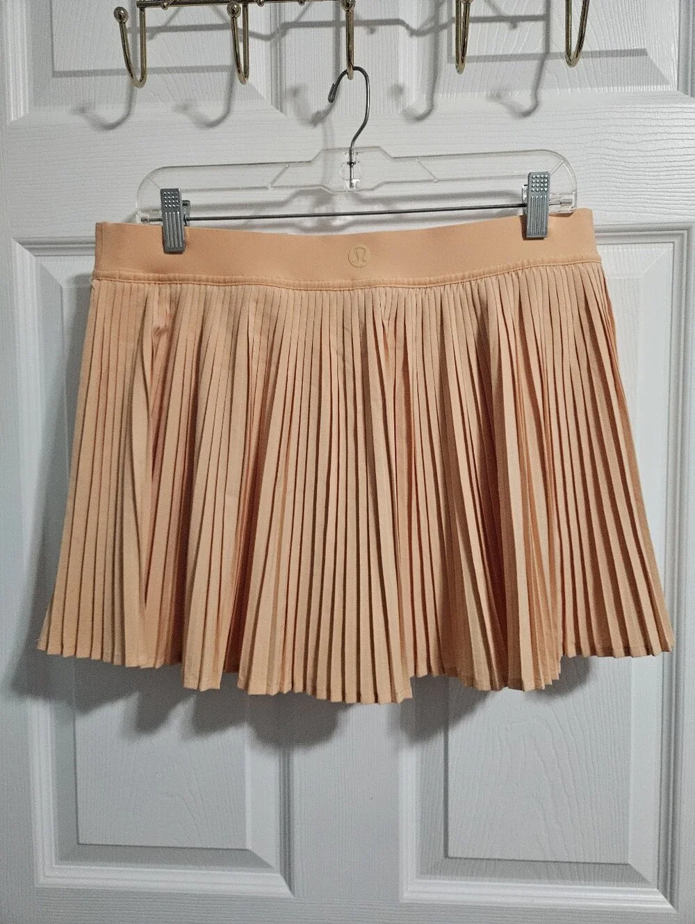 lululemon athletica pleated athletic
