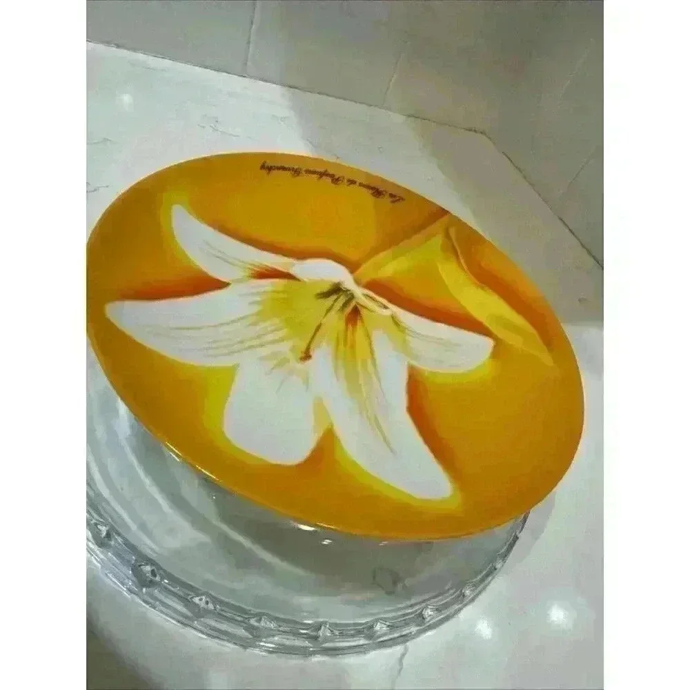 Givenchy Parfums Collector Plate Yellow & White Lily Flower 8 1/2