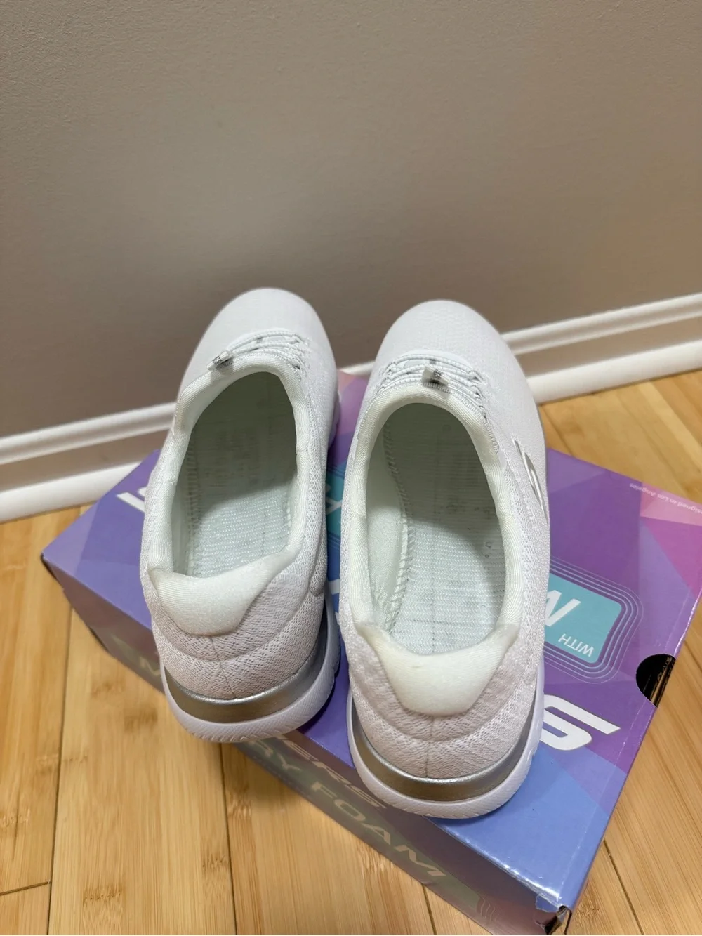 Skechers missing insoles