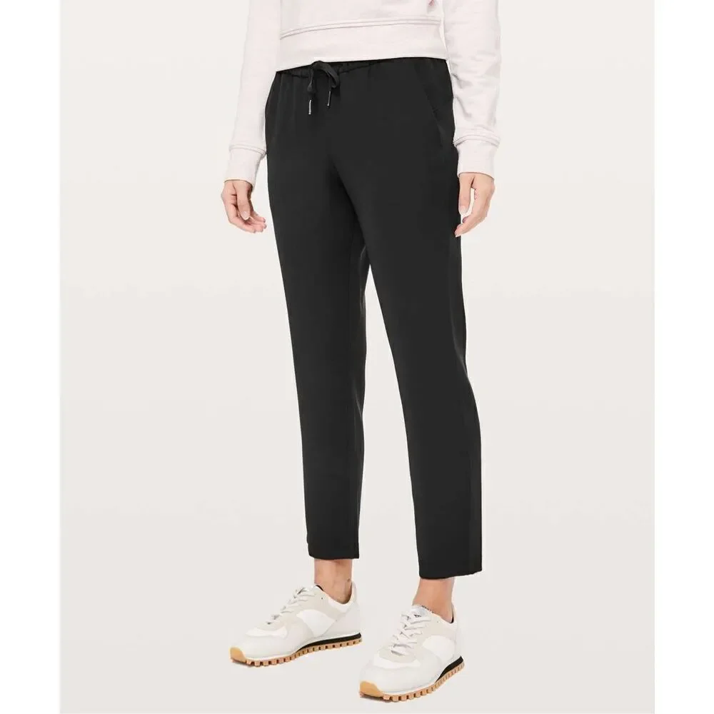 Womens Lululemon On The Fly Pant *Woven