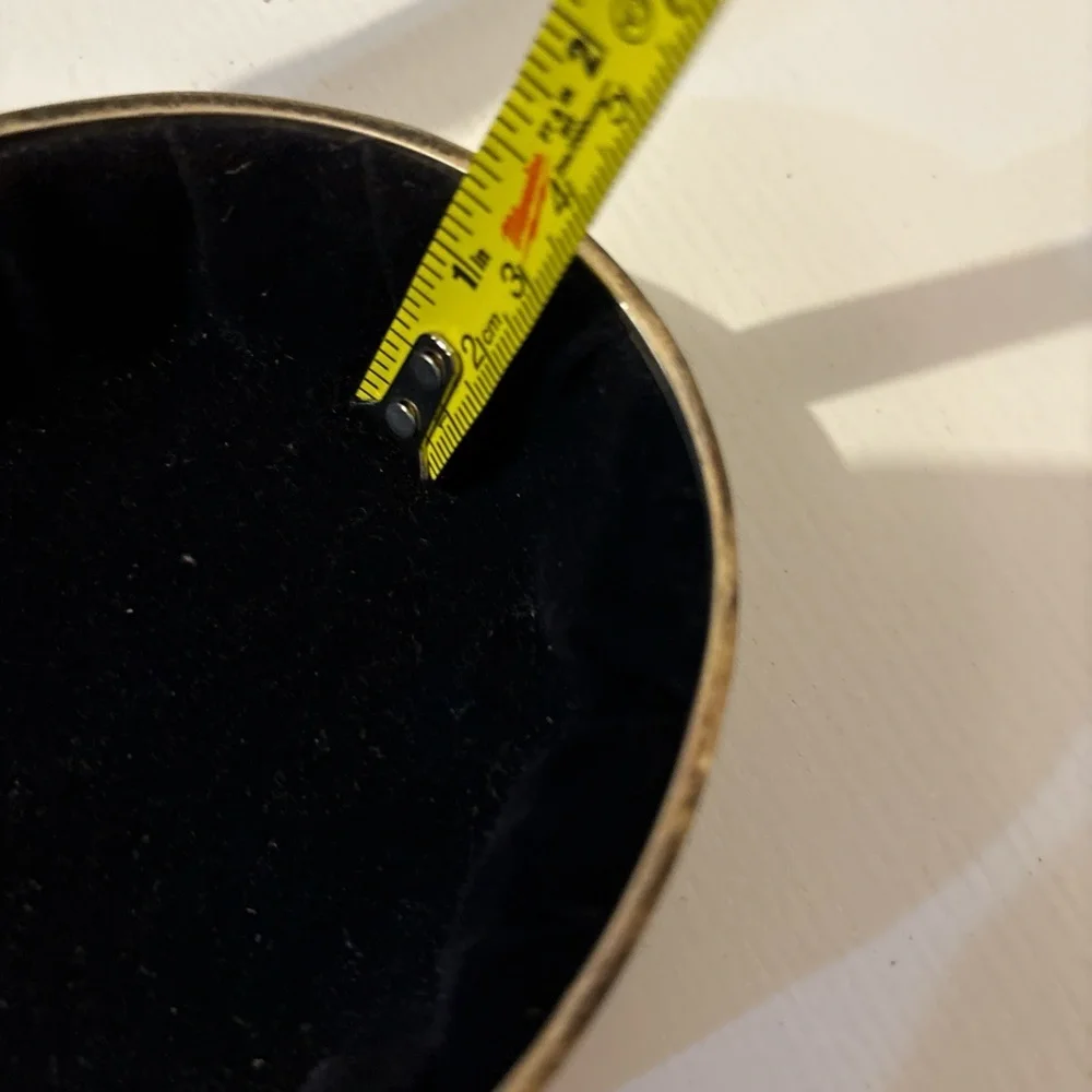 Vintage this oval