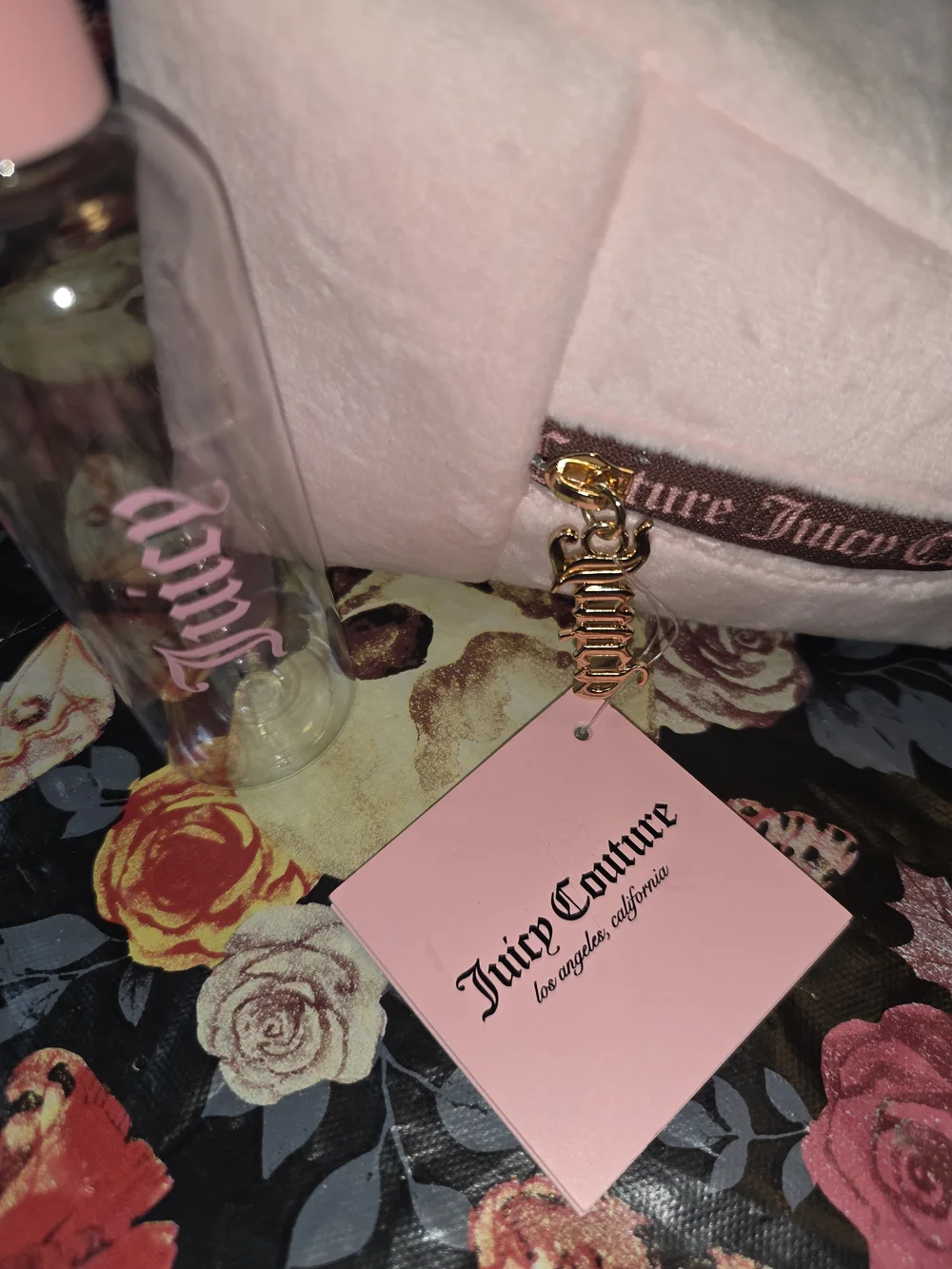 Juicy Couture travel style