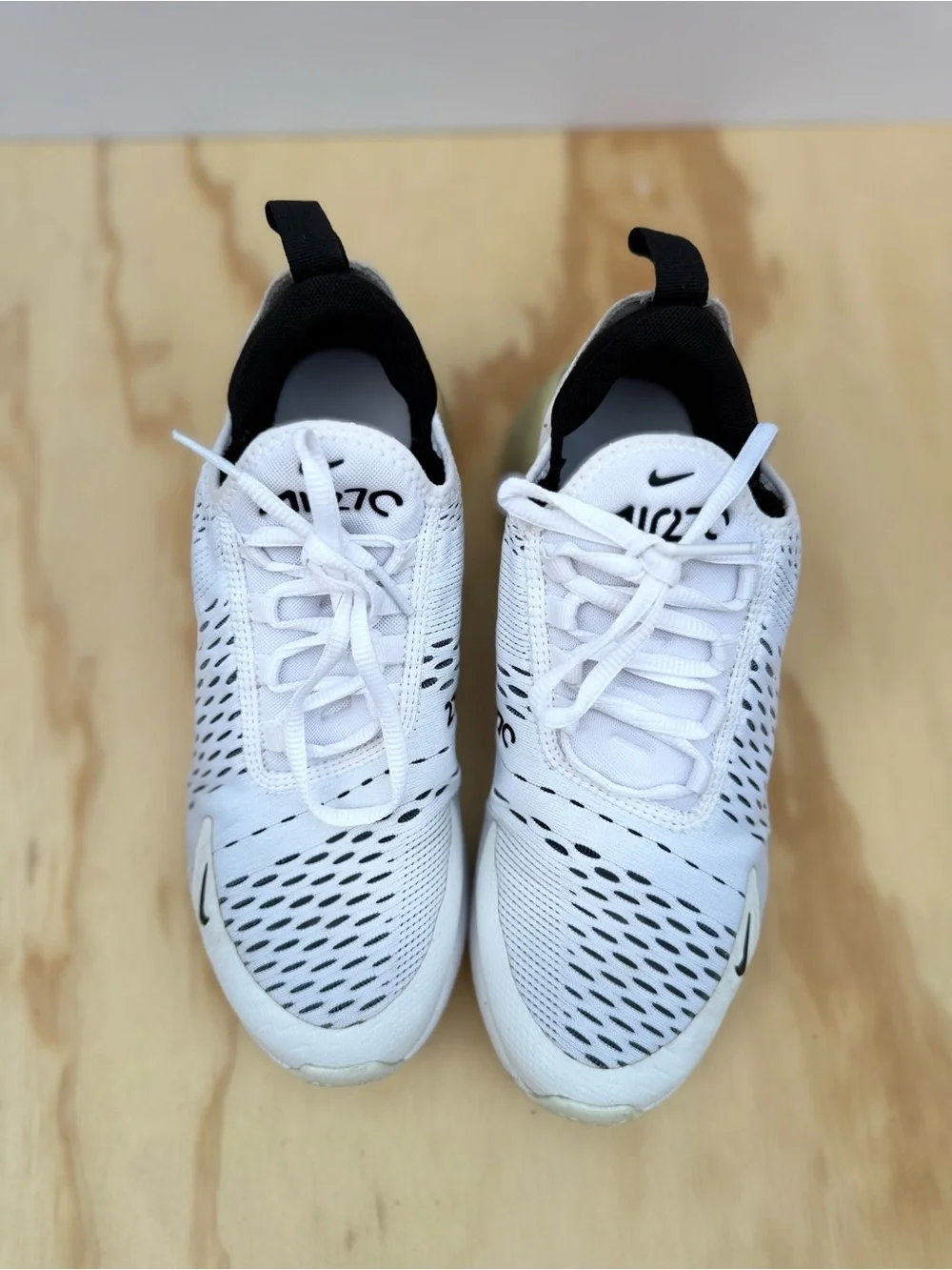 Nike lightweight sneakers