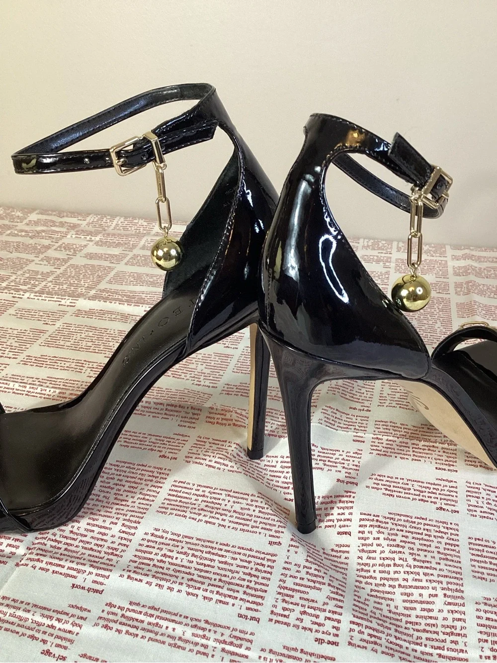 MATEO x I.N.C. Black Patent Leather Chain Heels NIB Size 10M