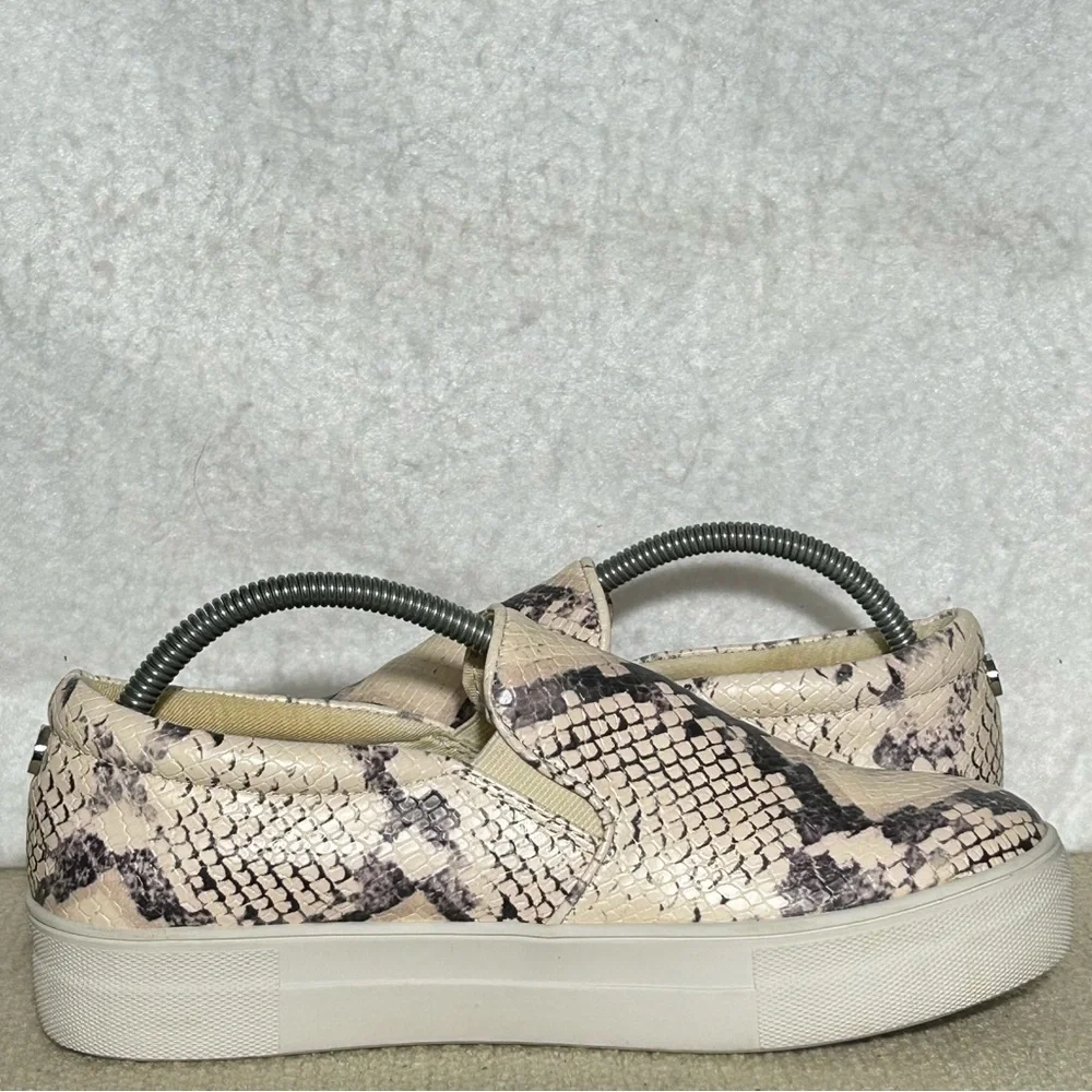 Steve Madden Womens Gills Snake Print Platform Slip On Sneakers Shoes SZ 7.5M