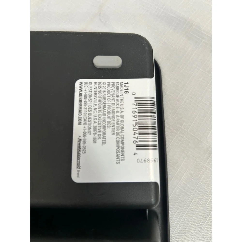 Rubbermaid gadget tray