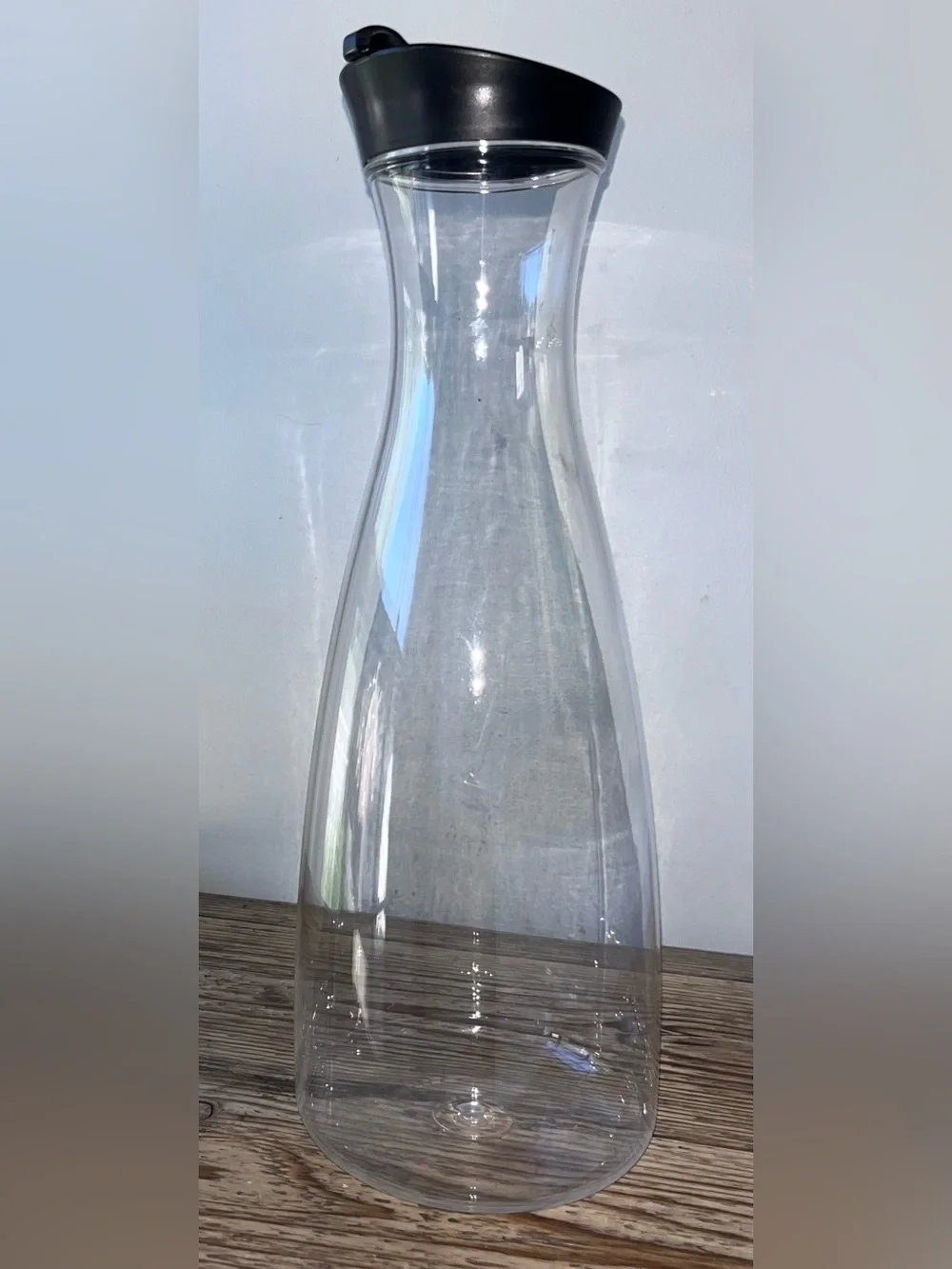 Clear Plastic Carafe with Black Pour-Top lid for infused Water, juice, iced tea