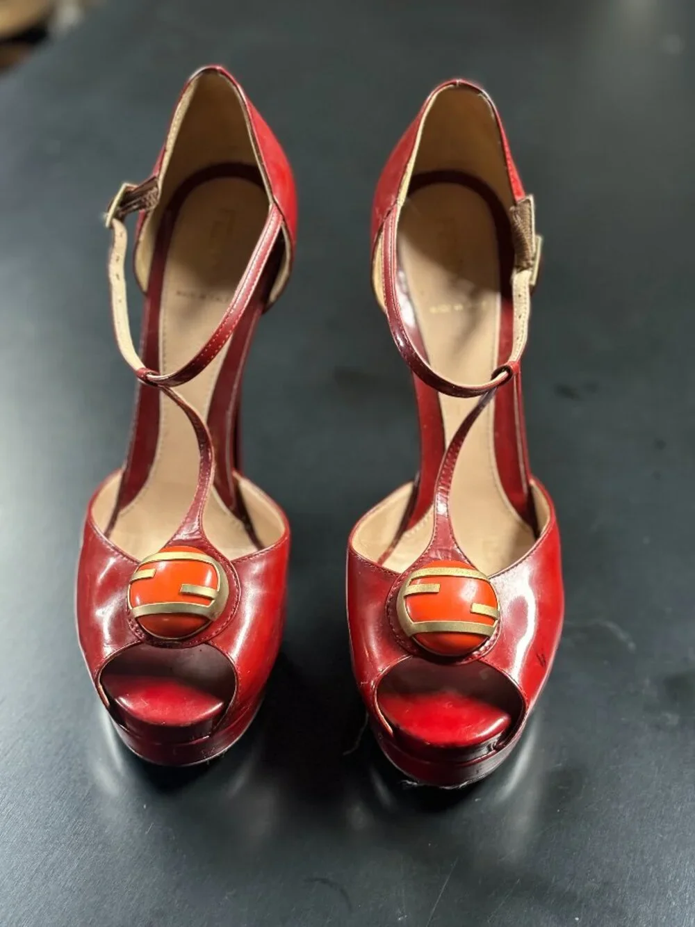 *Fendi Black Patent Leather T-Strap Peep-Toe Platform Size 39 5.5
