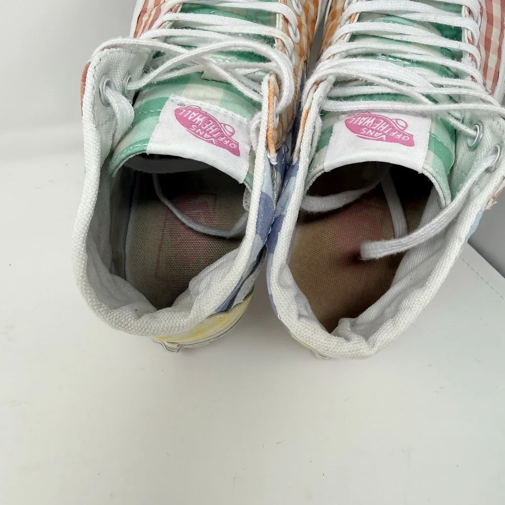 Vans very good