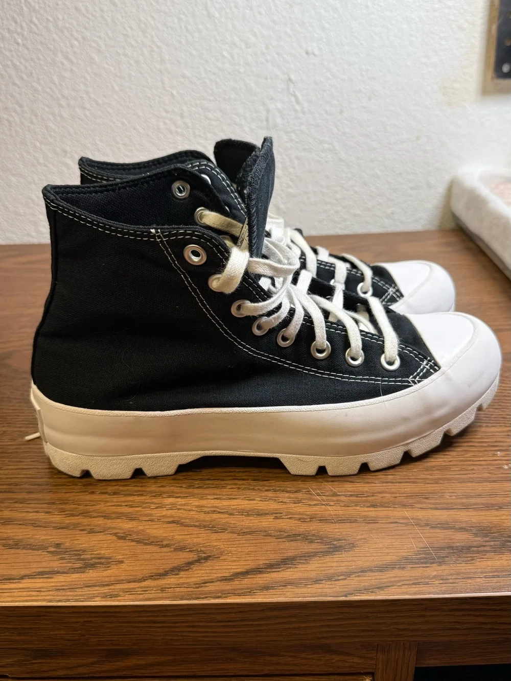 Converse black canvas