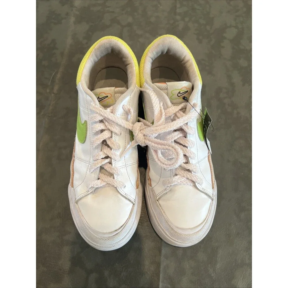 Nike platform athletic