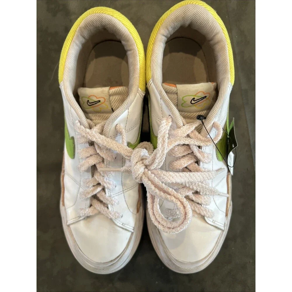 Nike platform athletic