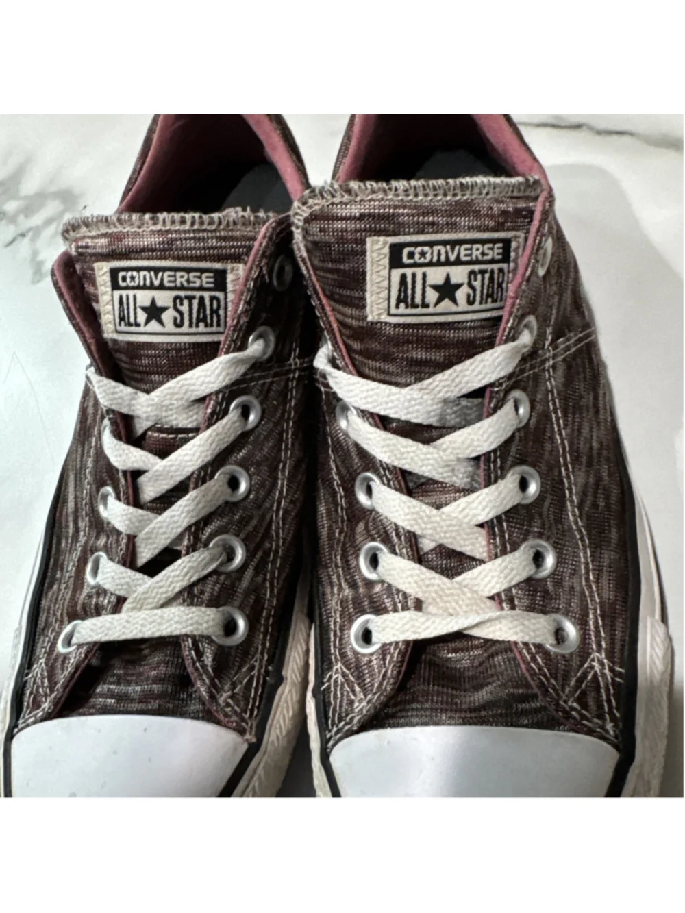 Converse signs staining very