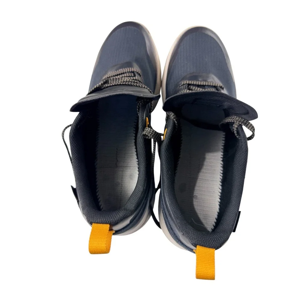 Teva missing insole