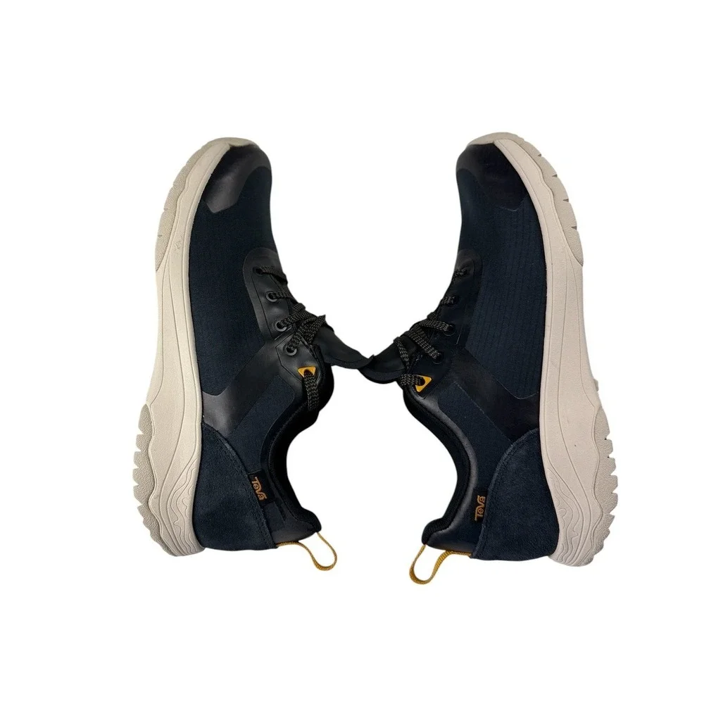 Teva missing insole