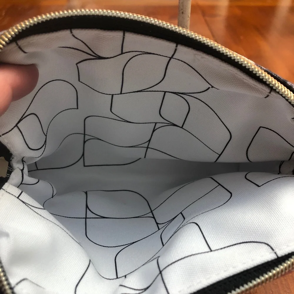 Hayward make-up pouch