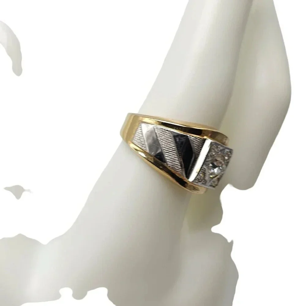 Uncas 18k gold