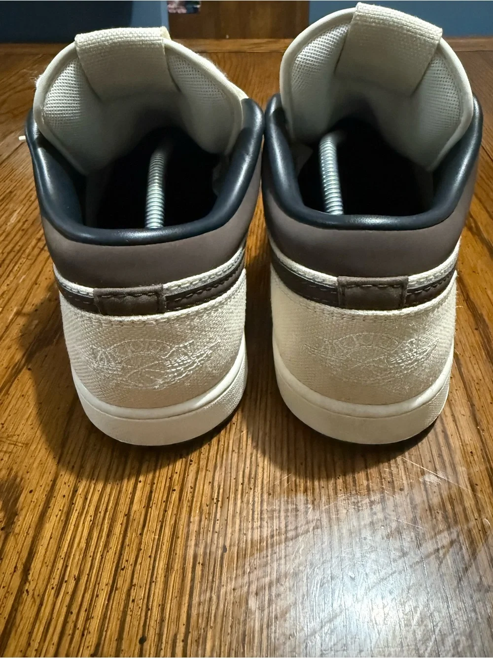 Jordan low top