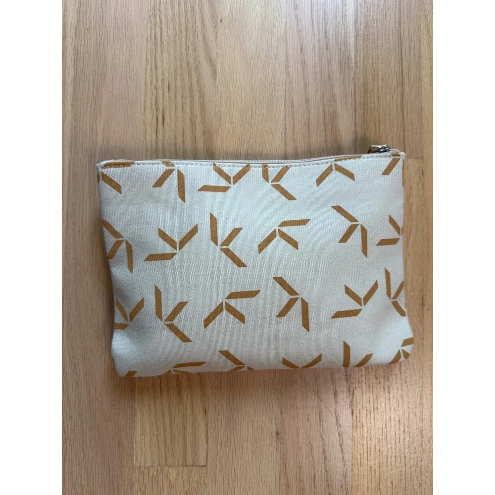 KOSKELA Qantas Amenity Pouch Unisex Cream Ochre Geometric Canvas Small