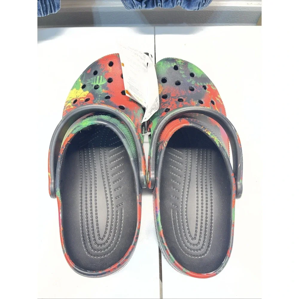 Crocs Classic Cyber Beach Clog Unisex Mens 10 Women's 12 Multicolor‎ Crocs