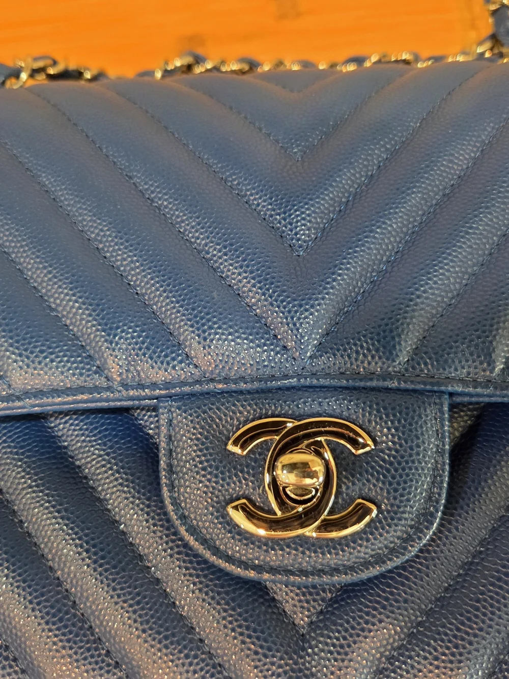 CHANEL blue or shoulder