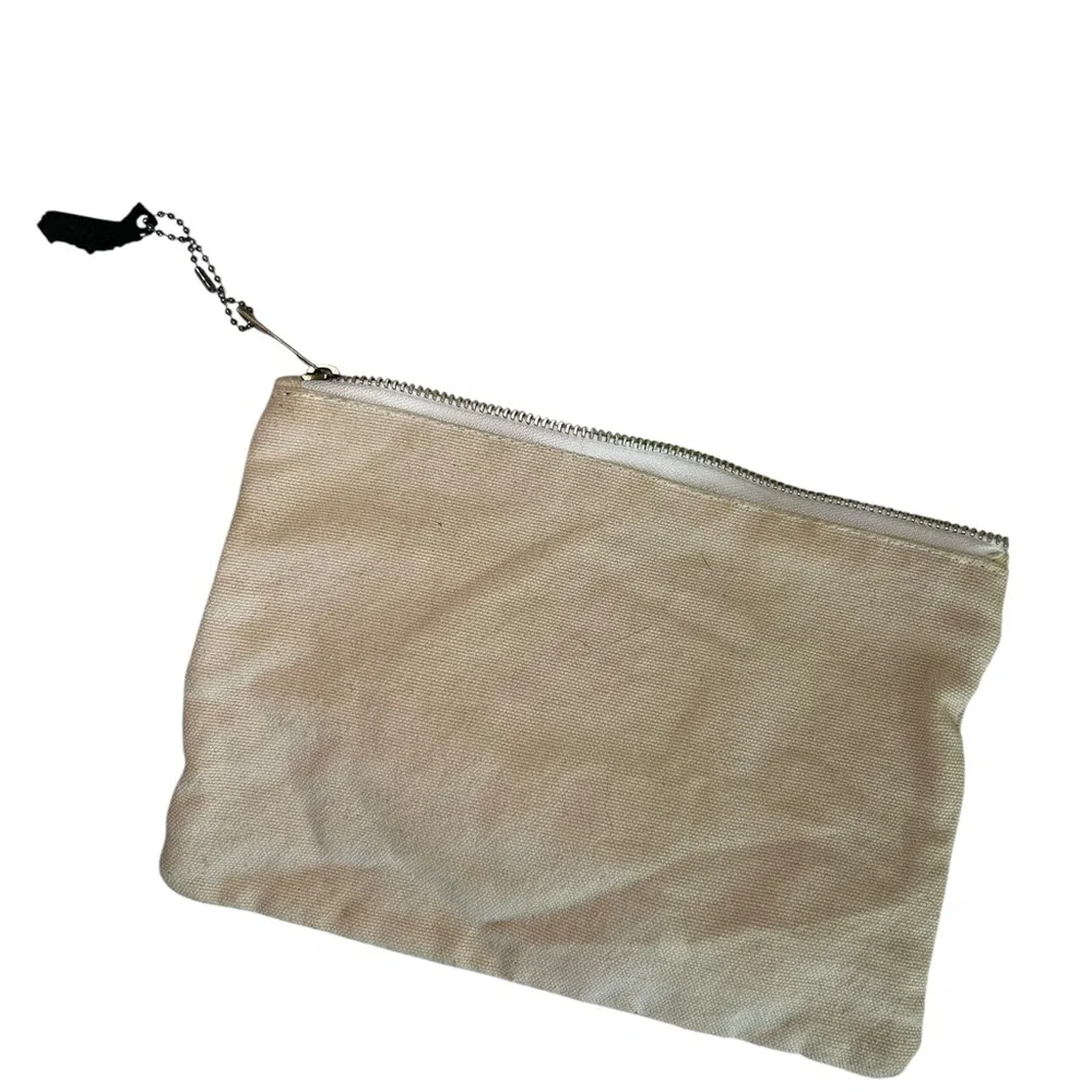 N/A canvas pouch