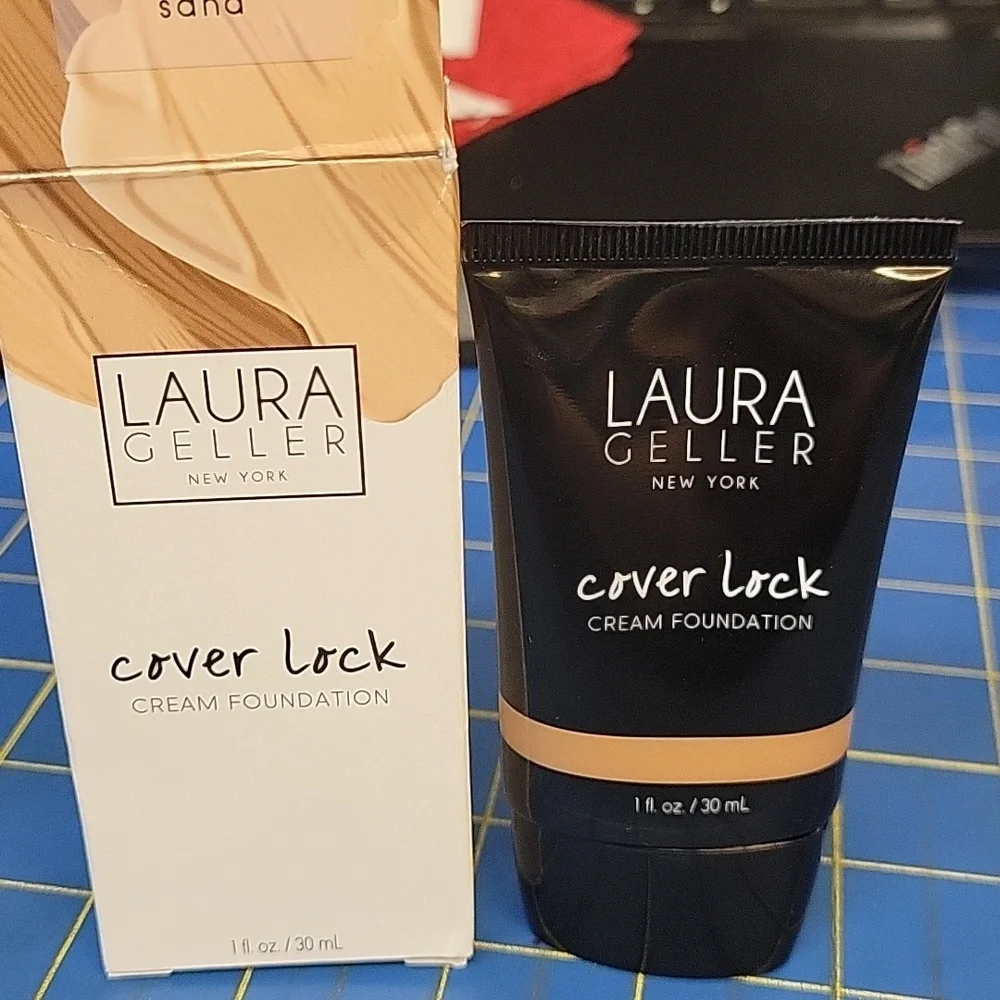 Laura Geller Cover Lock Foundation  Sand 30ml New Sealed Tube In Box