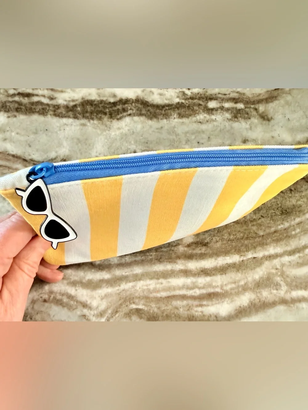 ipsy essentials 5x7” blue