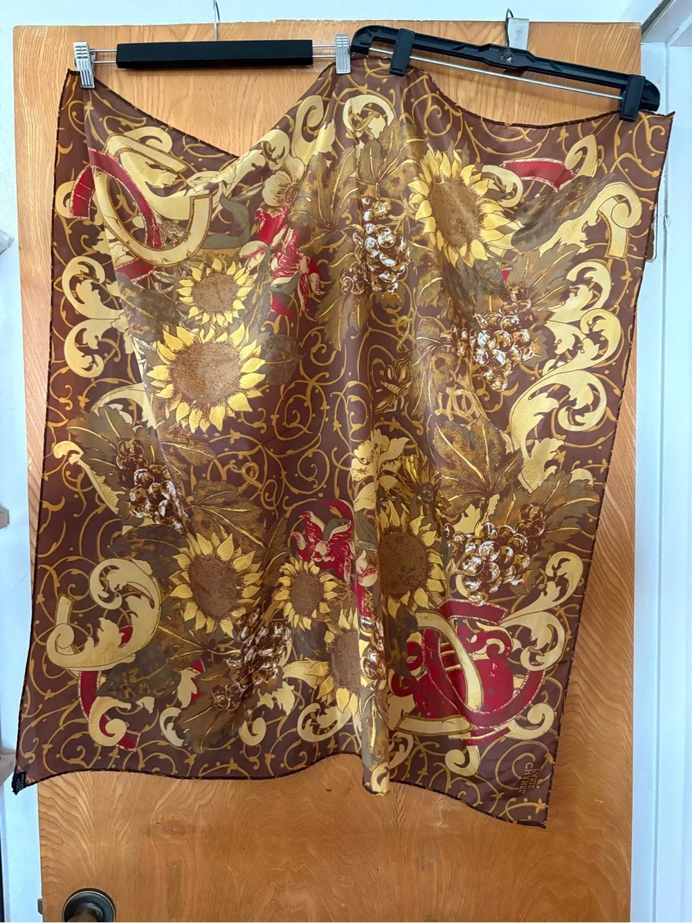 fashion CHANEL Brown and Gold Sunflower Baroque Floral Silk Scarf 34x34