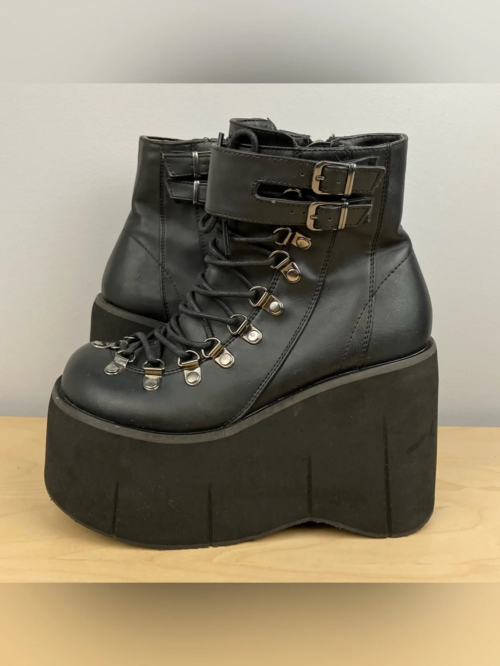 Demonia Women’s Size 7.0? Kera Black Platform Ankle Boots Lace Up Buckle Chunky