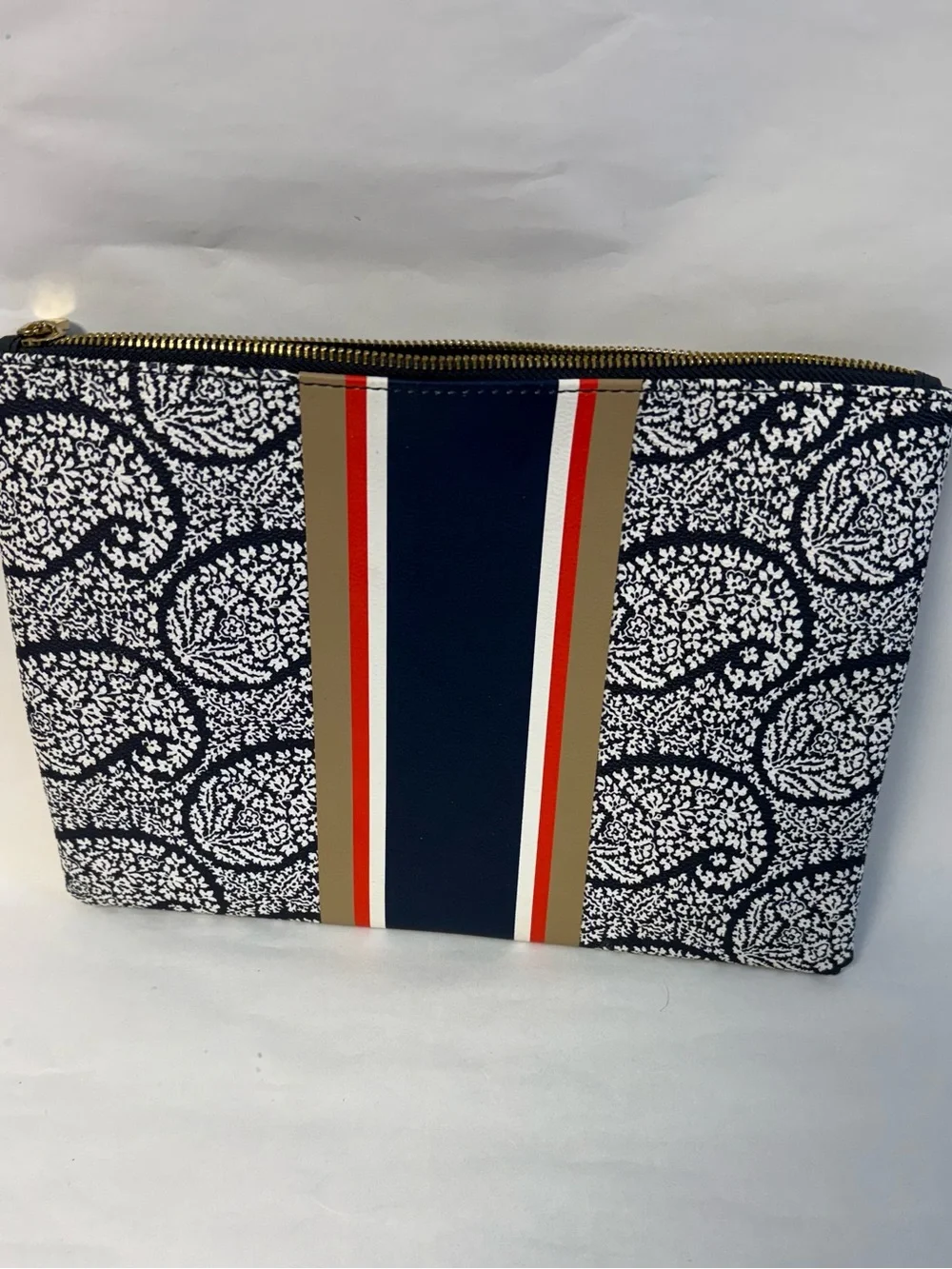 C. Wonder navy white