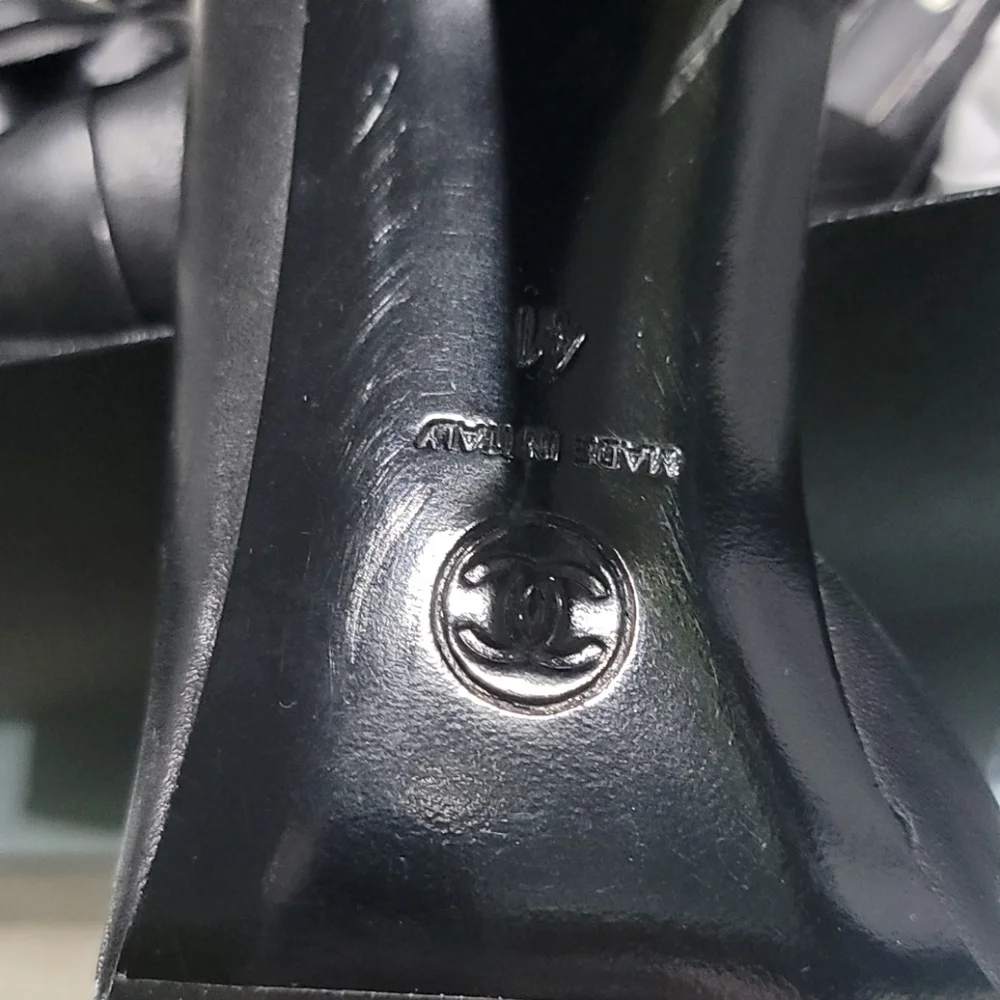 CHANEL pumps dress leather