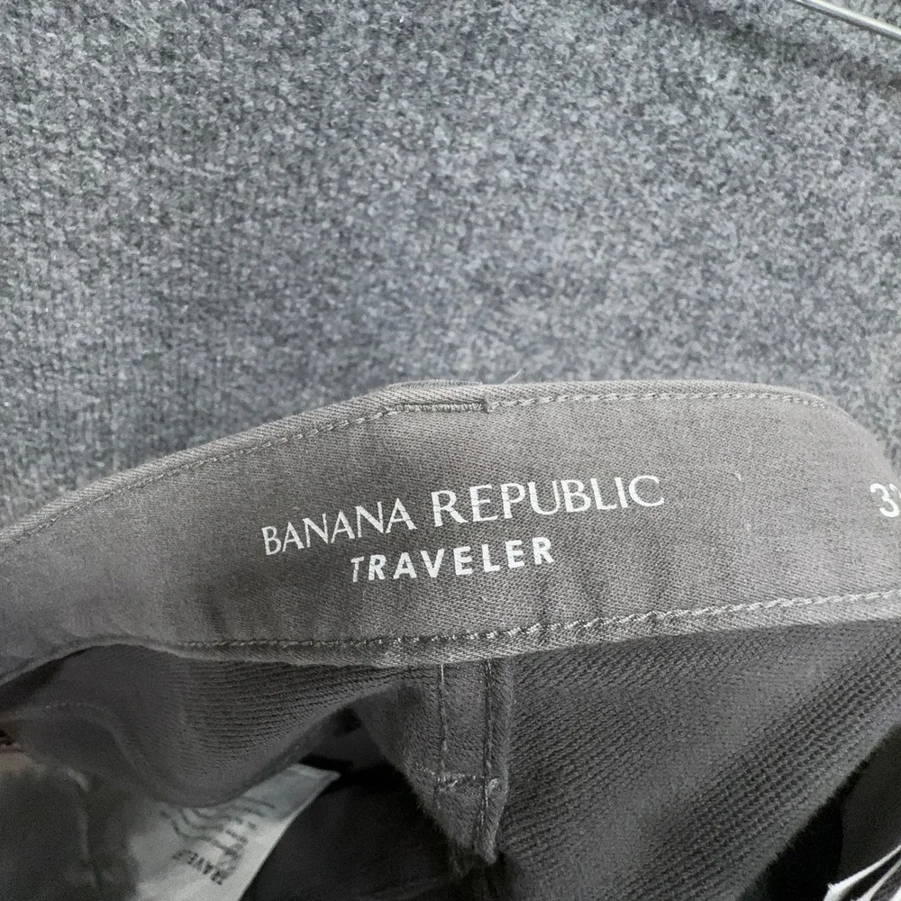 Banana Republic Traveler Pants Mens 33x32 Gray Slim Fit Stretch Chino Casual