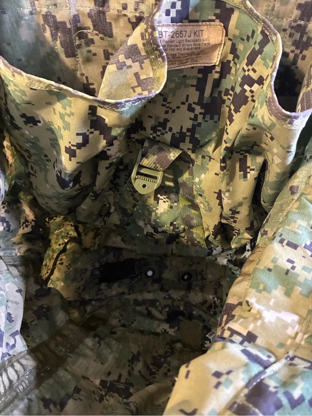 LBT-2657J 8-Pocket Lightweight Backpack AOR2 London Bridge Trading Navy DEVGRU