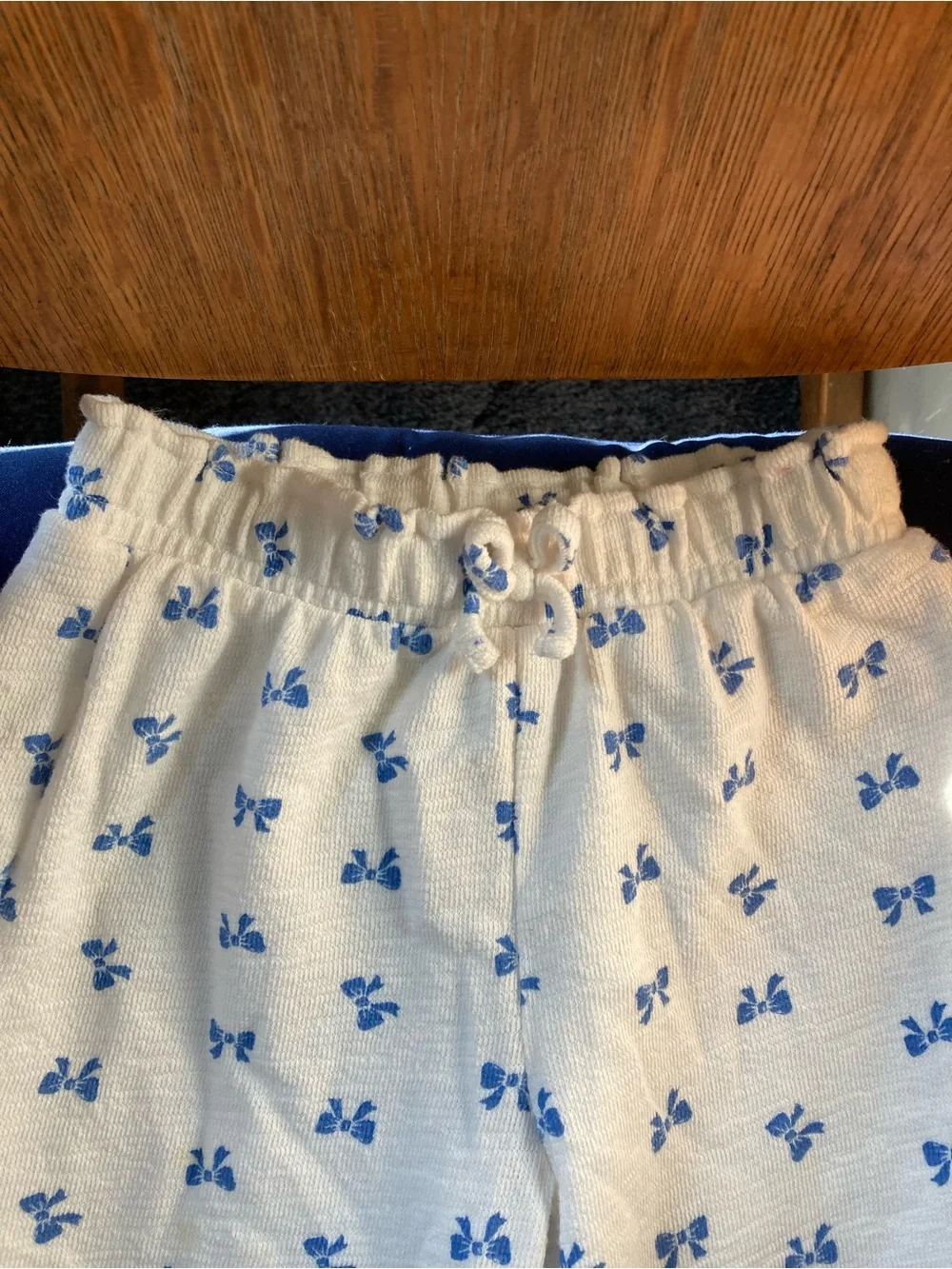 Old Navy white lounge