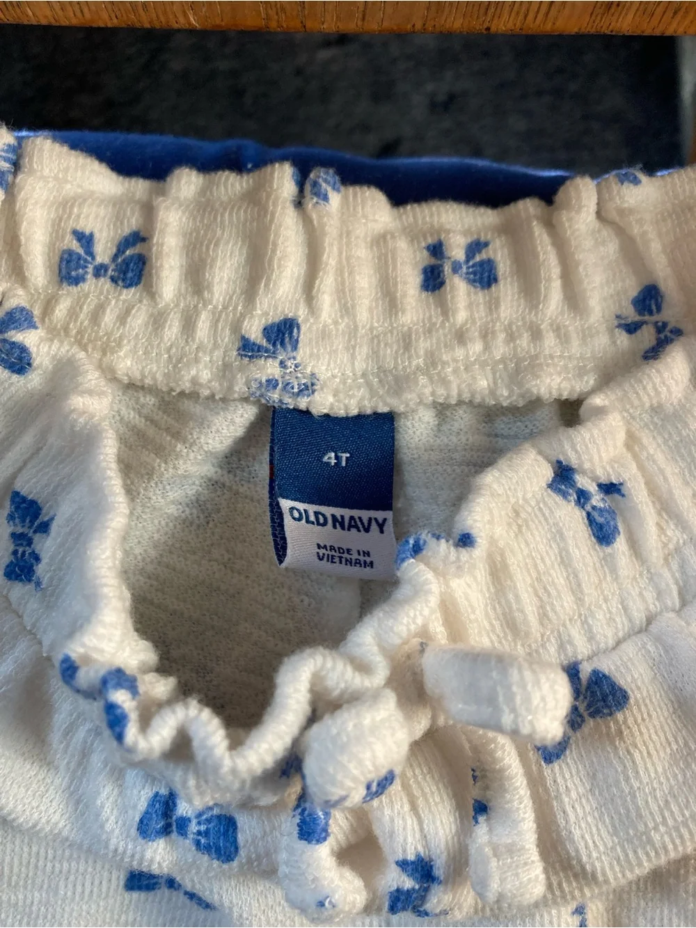 Old Navy white lounge