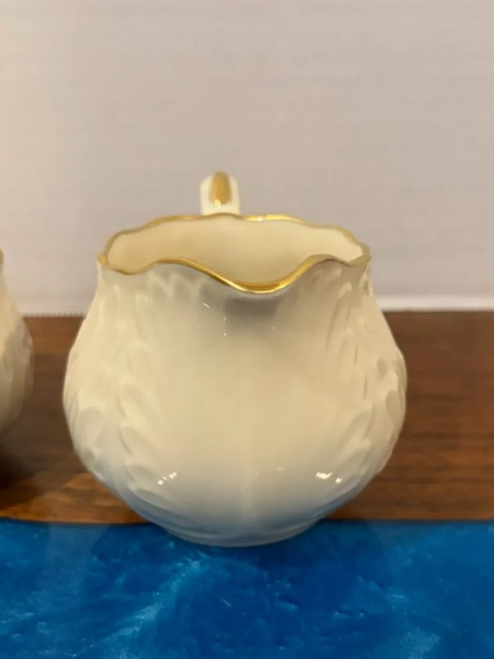 Lenox Cottage Acanthus Leaf Sugar Bowl & Creamer with 24k Gold Trim