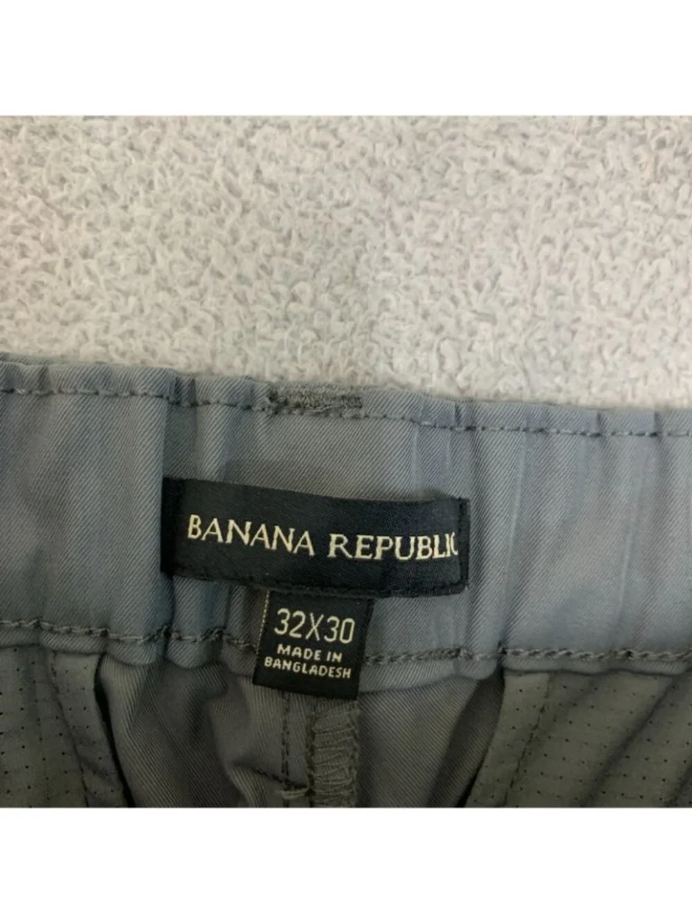 NWOT Banana Republic Commuter Tech Pants Men's 32x30 Gray