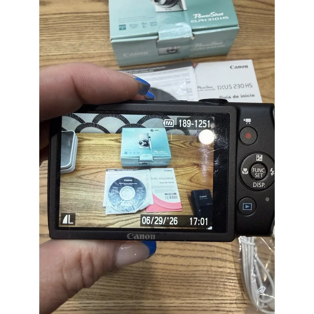 Canon PowerShot ELPH 310 HS 12.1MP 3