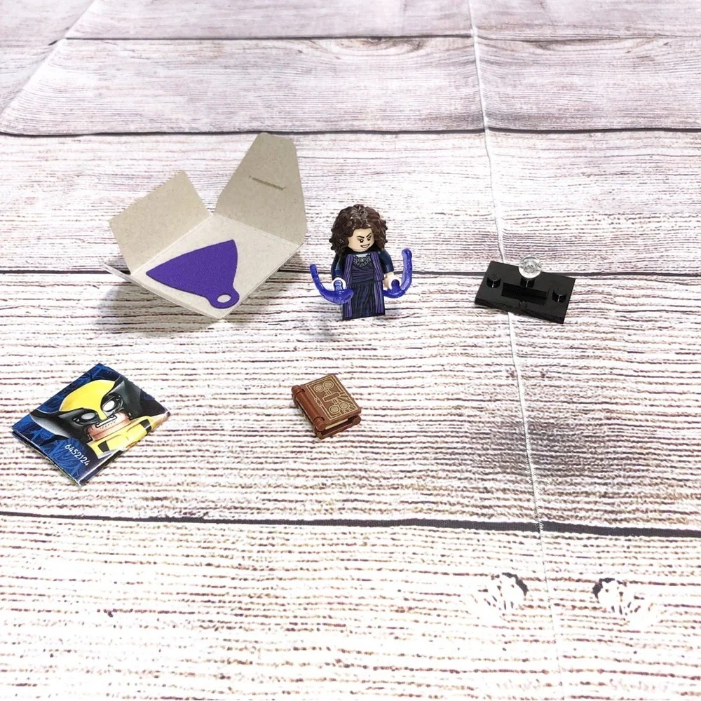 LEGO Marvel Minifigures Series 2 AGATHA HARKNESS from WANDAVISION