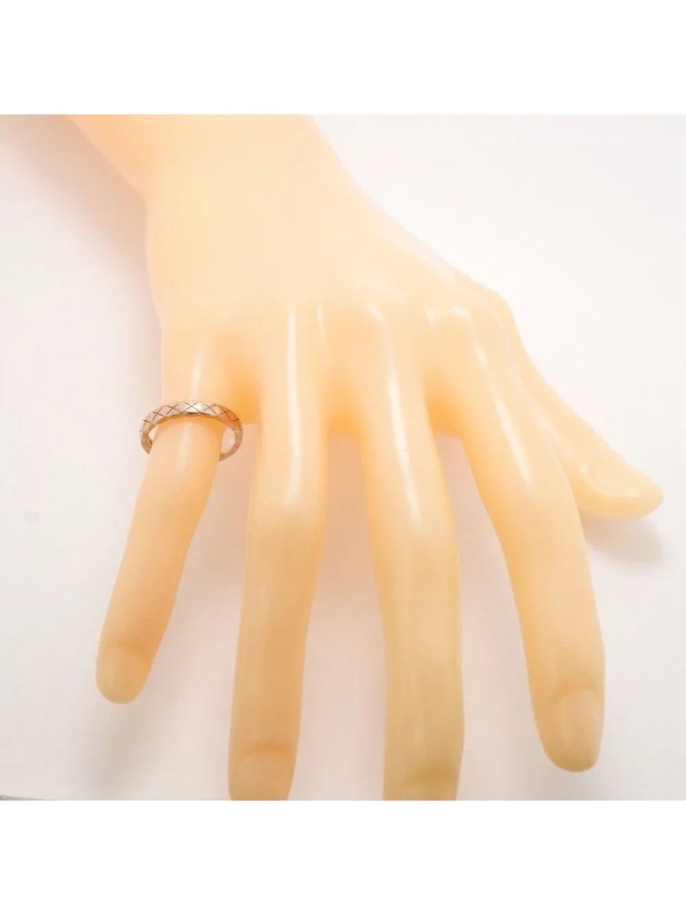 Chanel Ring Coco Crush Beige Gold 18k Pink