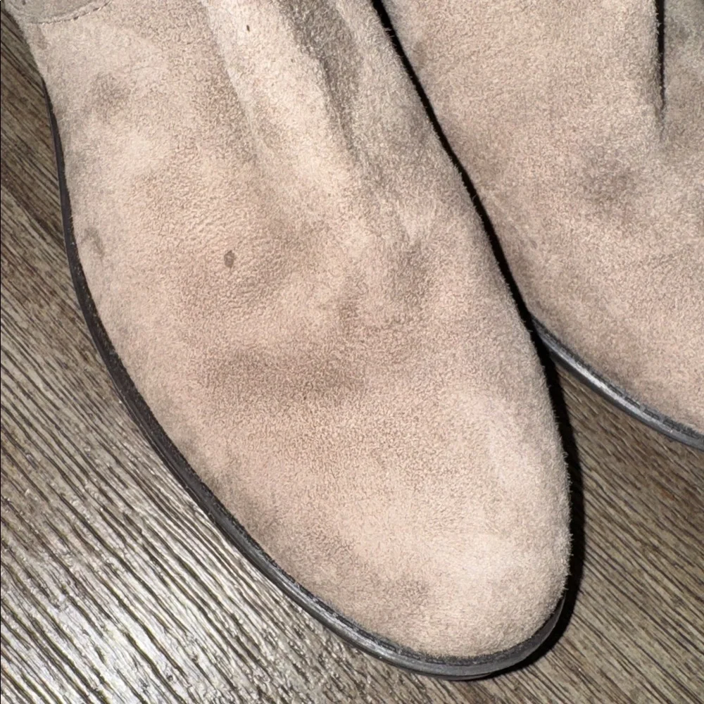 Vince Camuto vince camuto