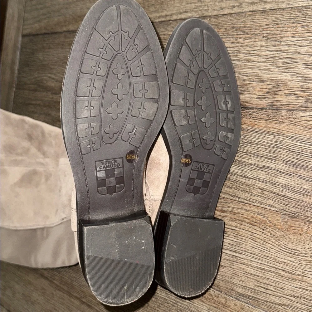 Vince Camuto vince camuto