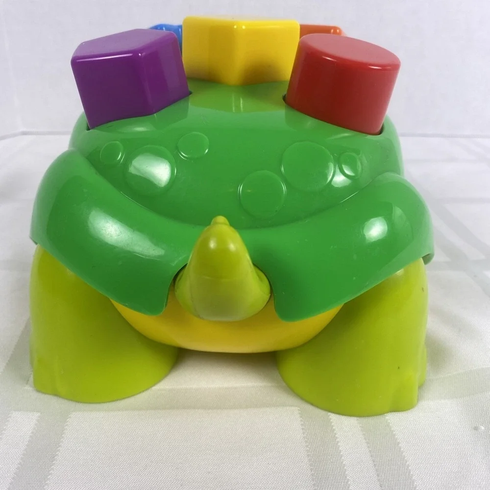 Vintage 2002‎ Fisher Price Tappy the Green Turtle Shape Press Baby Toy